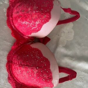 Victoria's Secret Pink and Red Y2K Lace Bra
